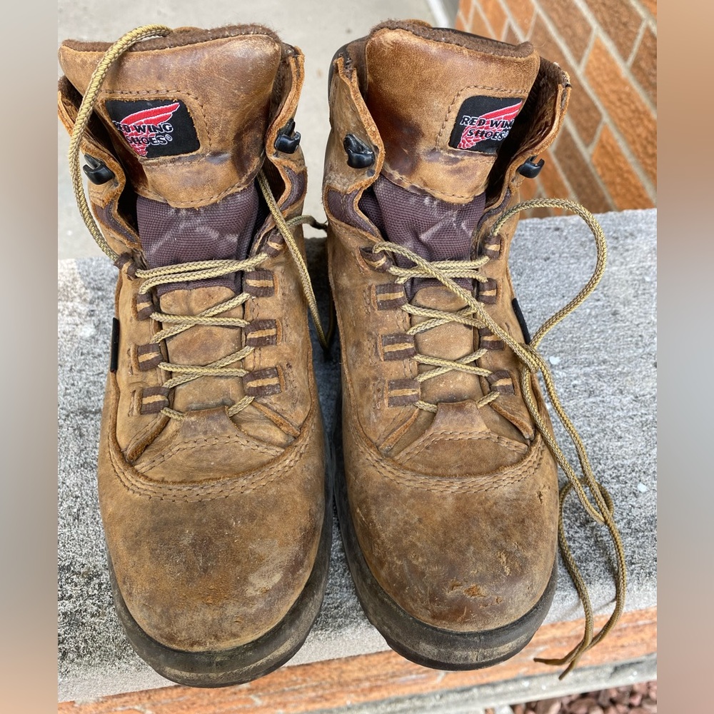 Red Wing women’s waterproof work boots size 9